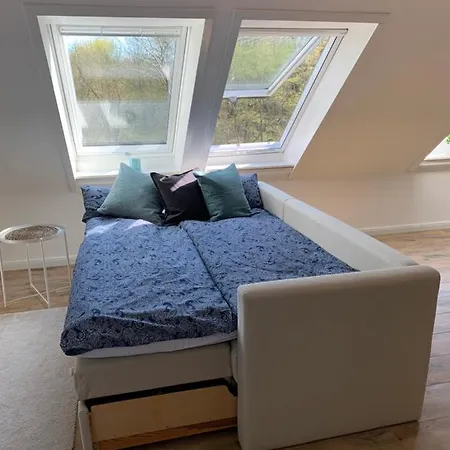 Sonniges Stadt-apartment In Ruhiger Parklage Lägenhet *