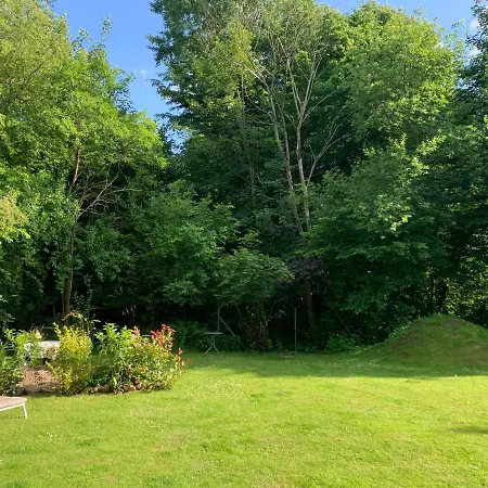 Sonniges Stadt-apartment In Ruhiger Parklage *