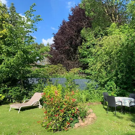 Sonniges Stadt-apartment In Ruhiger Parklage Apartment Bad Segeberg