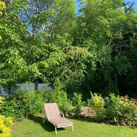 Sonniges Stadt-apartment In Ruhiger Parklage