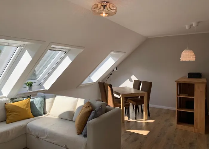 Sonniges Stadt-apartment In Ruhiger Parklage Lägenhet *