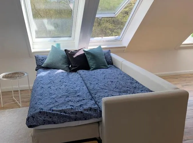 Sonniges Stadt-apartment In Ruhiger Parklage Lägenhet *