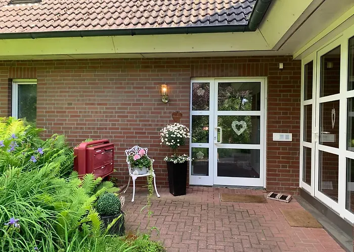 Sonniges Stadt-apartment In Ruhiger Parklage * Bad Segeberg